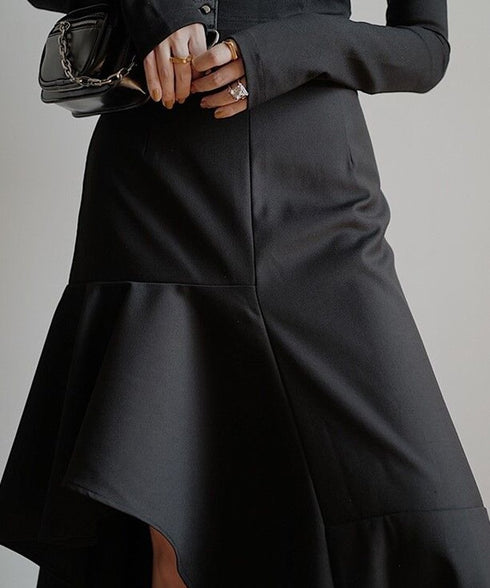 Asymmetric Flare Hem Skirt